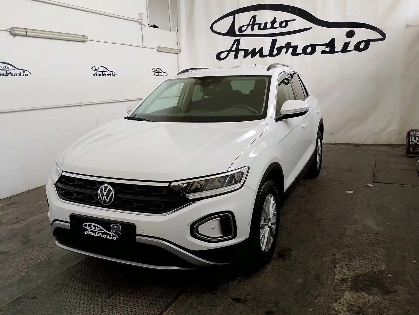 Volkswagen T-Roc 2.0 TDI SCR 150 CV DSG tua da 279,00 al mese Fehér - 1