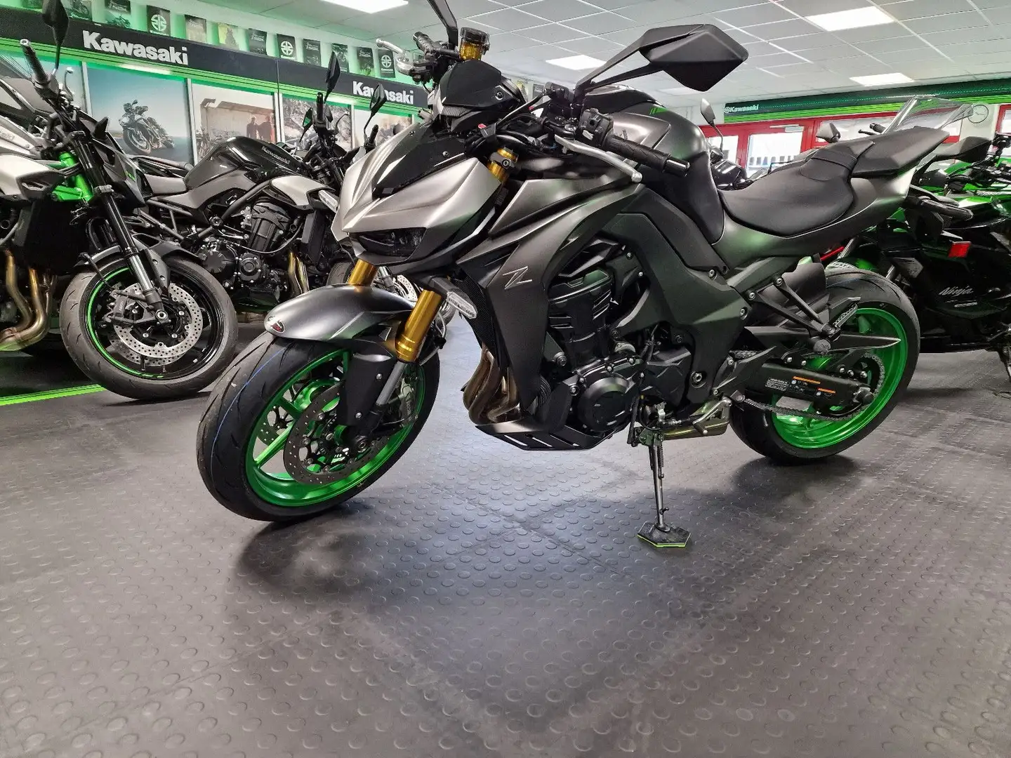 Kawasaki Z 1100 SE  Öhlins Negro - 1