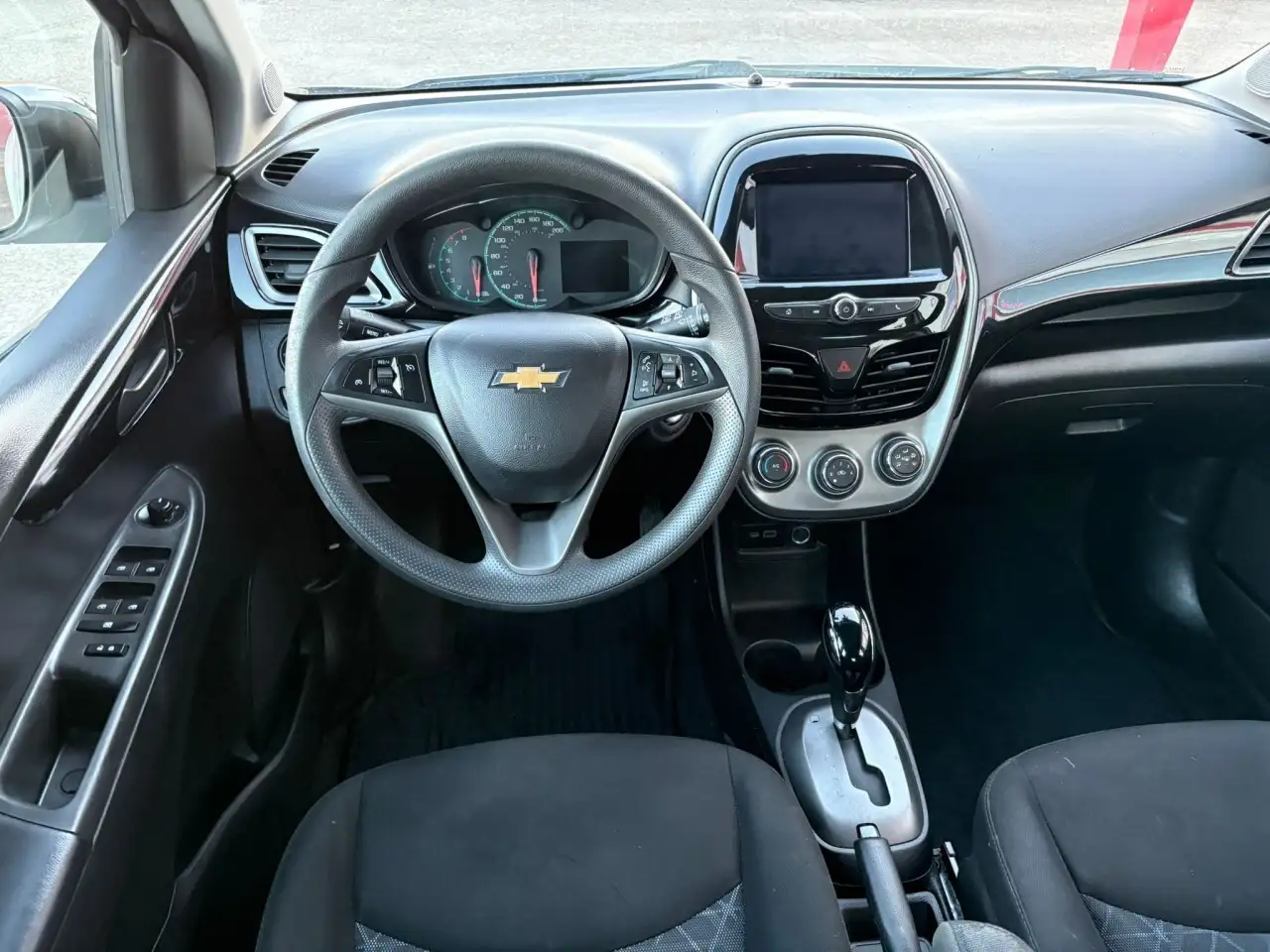 Chevrolet Spark снимка Chevrolet Spark