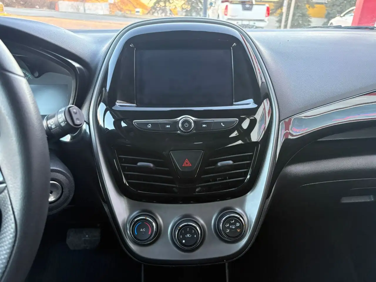 Chevrolet Spark снимка Chevrolet Spark