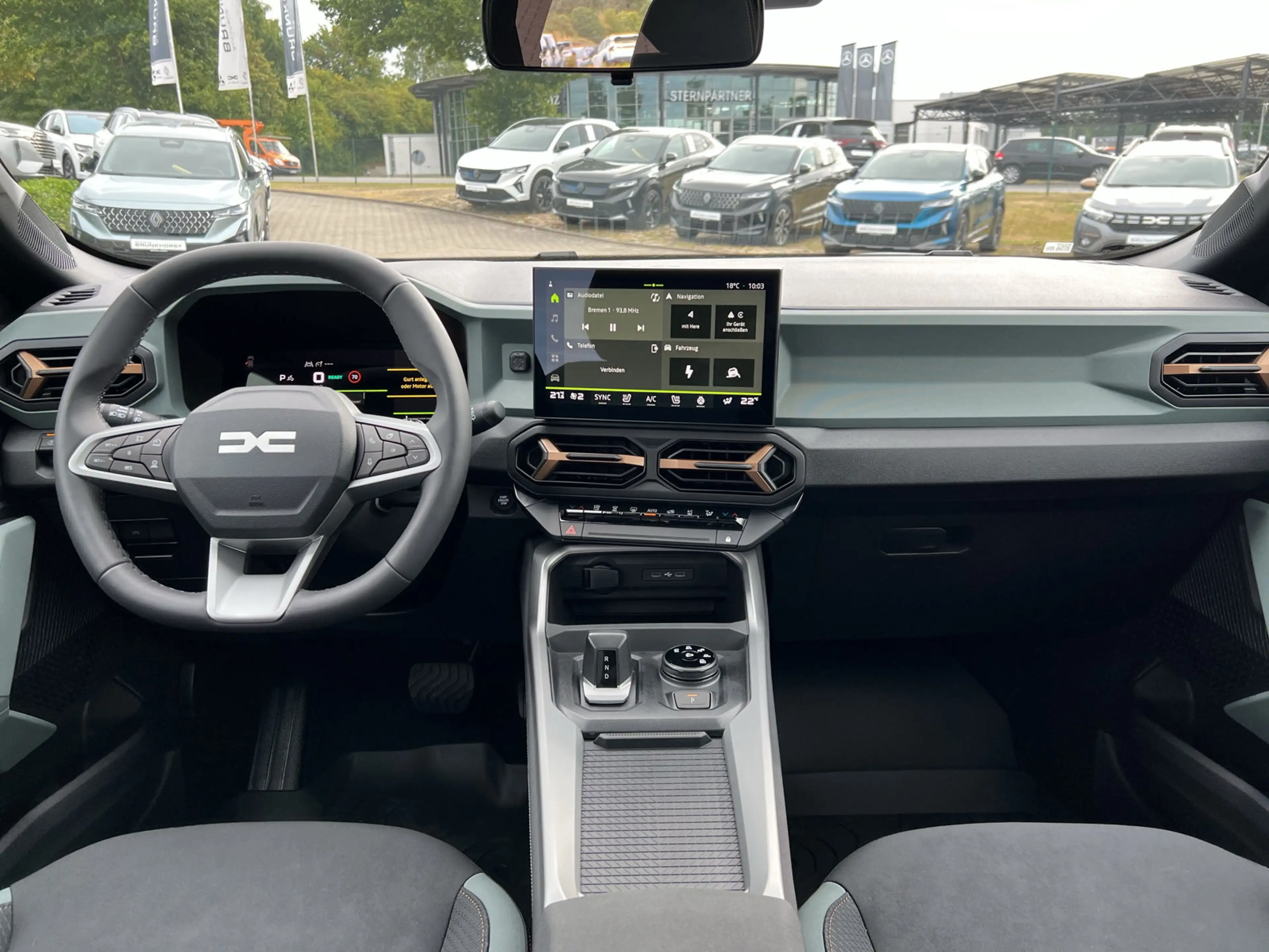 Dacia Bigster hybrid-G 150 4x4 Extreme SHZ+NAVI+RFK — photo 6
