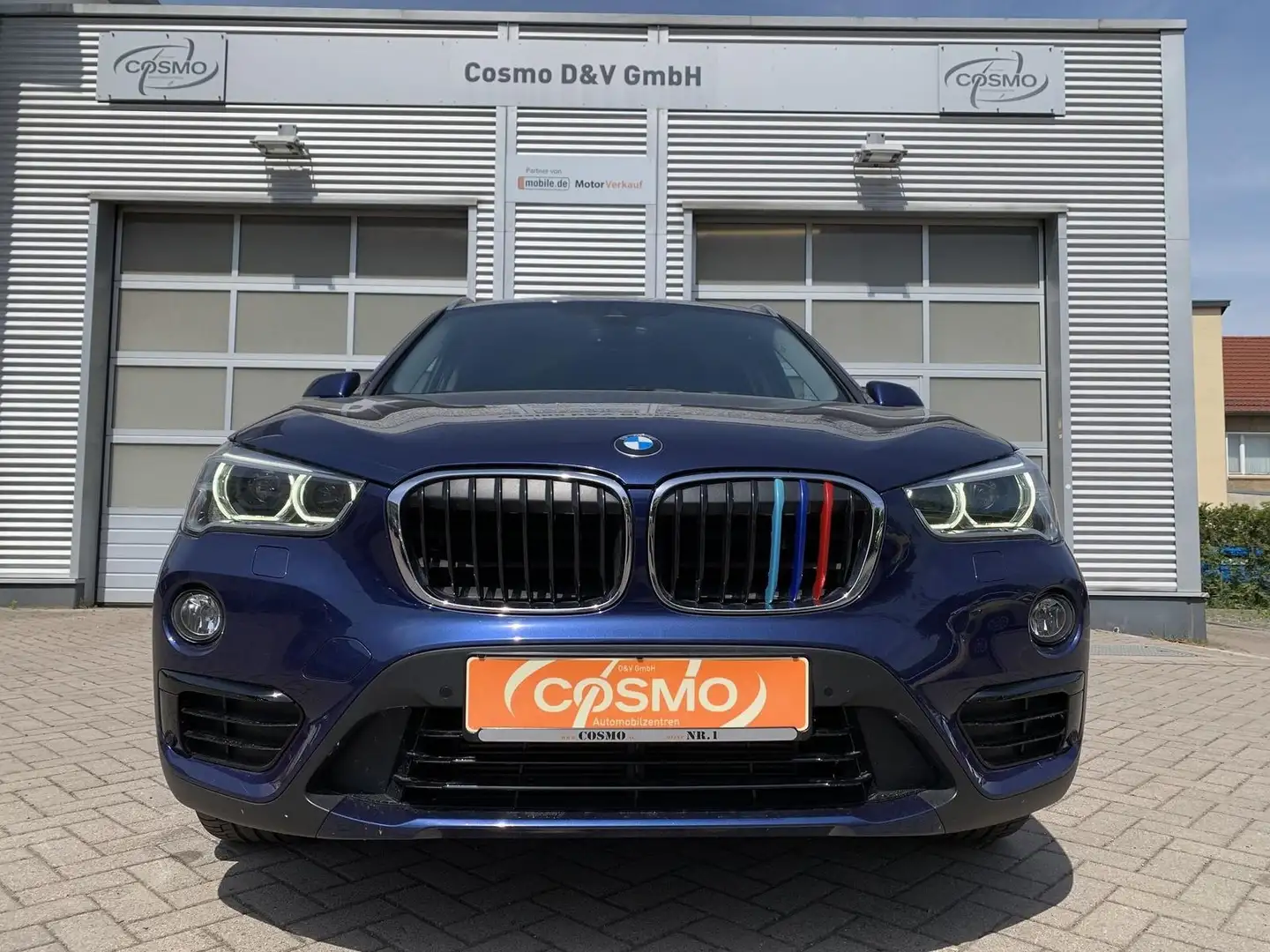 BMW X1 XDrive 20 d Sport AHK+NAVI+DAB+PDC Blau - 2