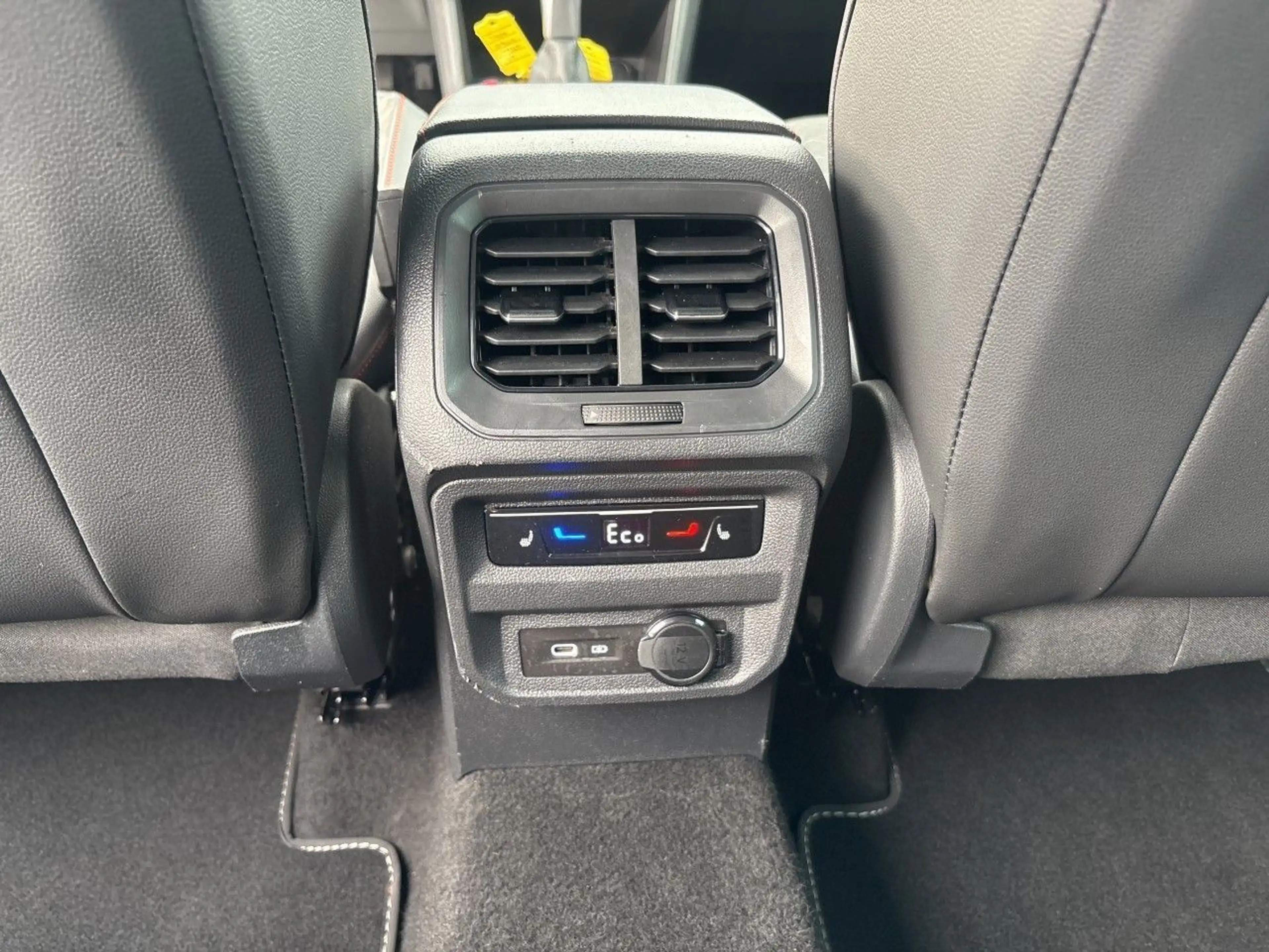SEAT Tarraco FR e-Hybrid AHK PANO Top-View - 360 — photo 14