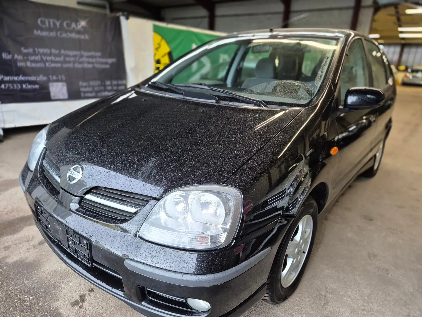 Nissan Almera Tino Almera Tino Diesel dCi acenta Schwarz - 1