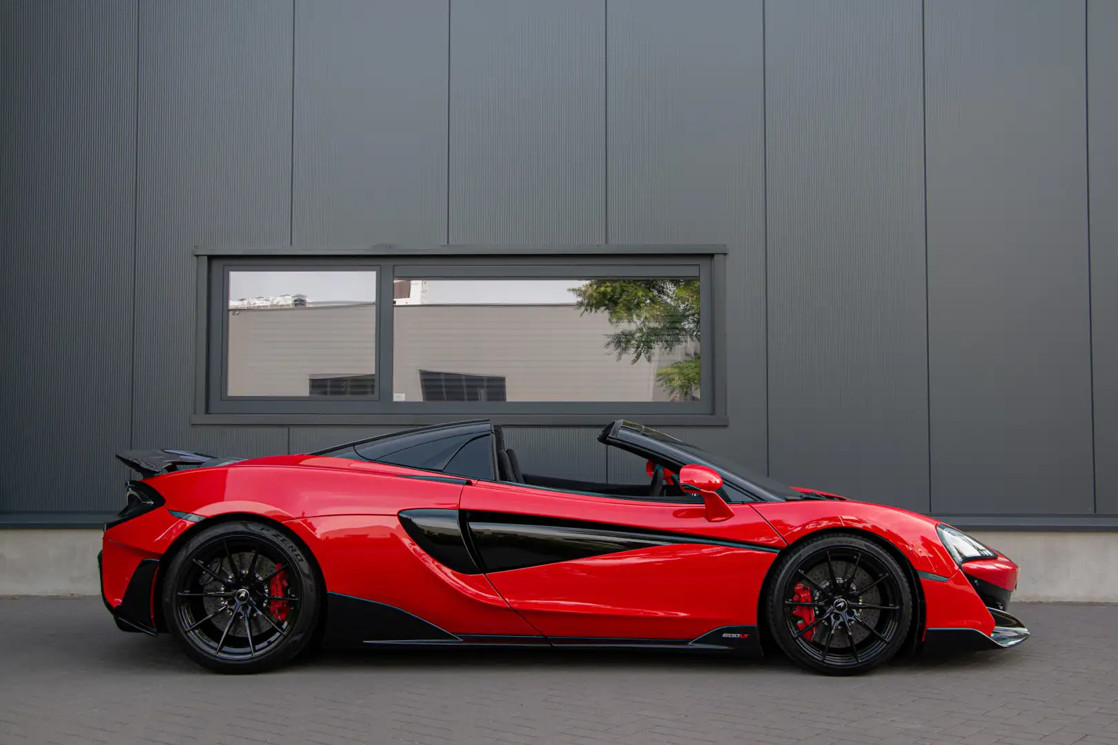 McLaren 600LT Spider 3.8 V8 | (ExportPrice) | B&W | Front Lift | Rot - 2