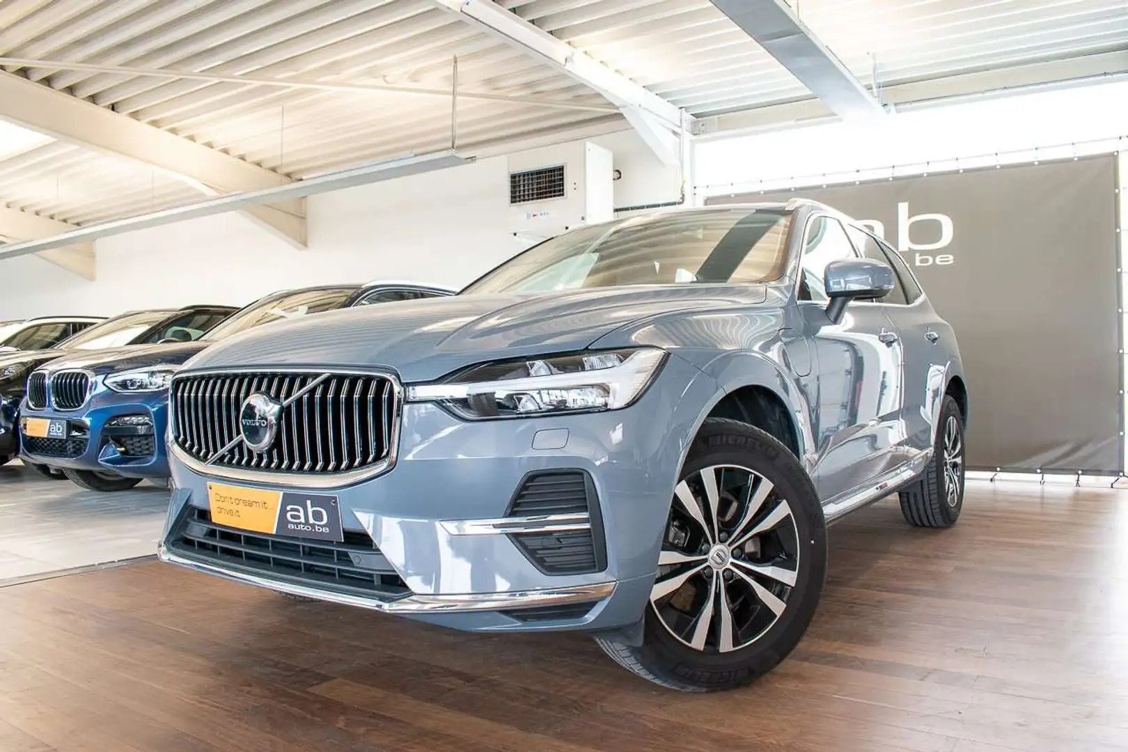 Volvo XC60 T6 RECHARGE PLUG-IN INSCRIPTION, PANO, LEDER, APPL Gris - 1