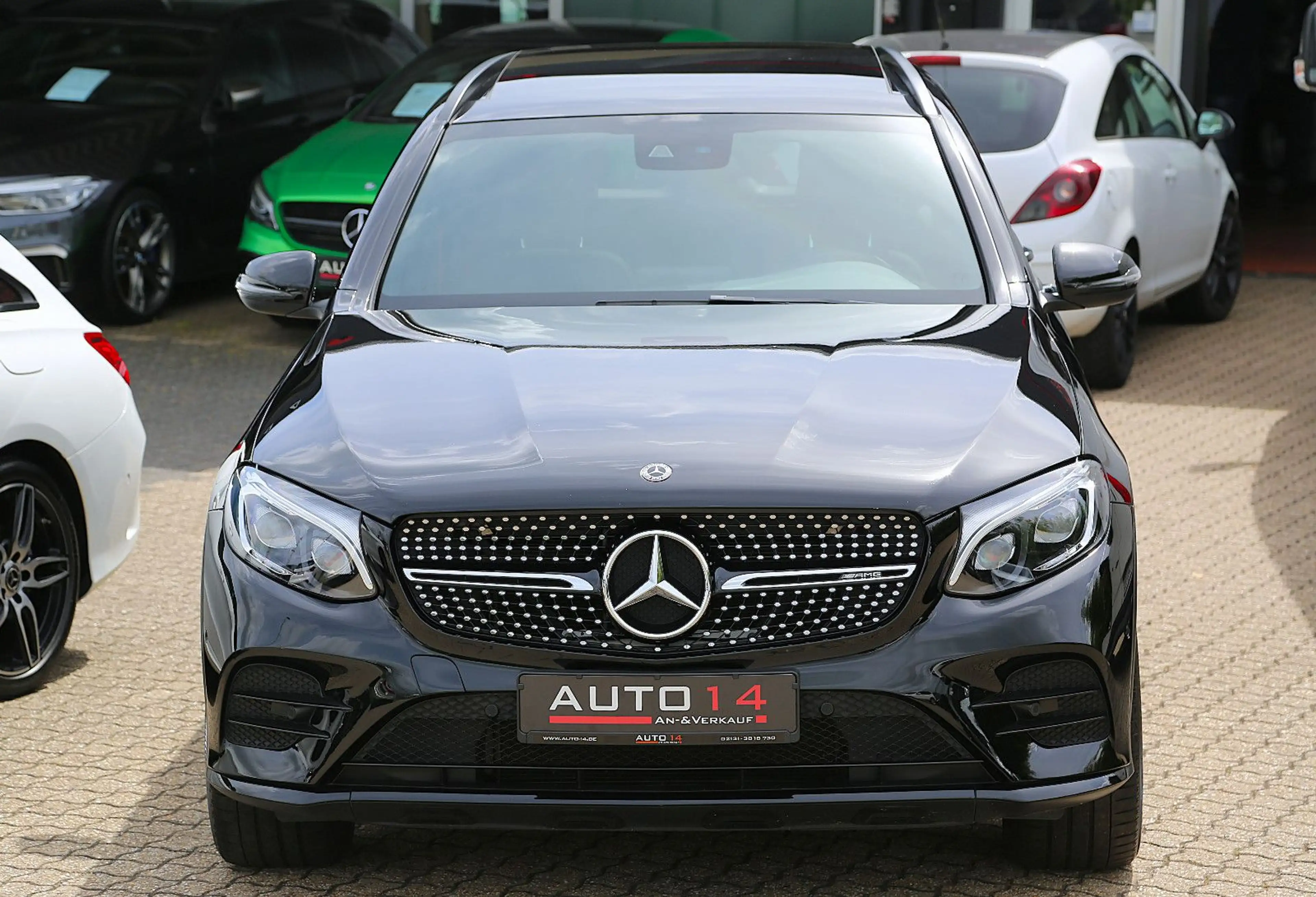 Mercedes-Benz GLC 43 AMG Night 4M Panorama AHK Airmatic Kamera — photo 9