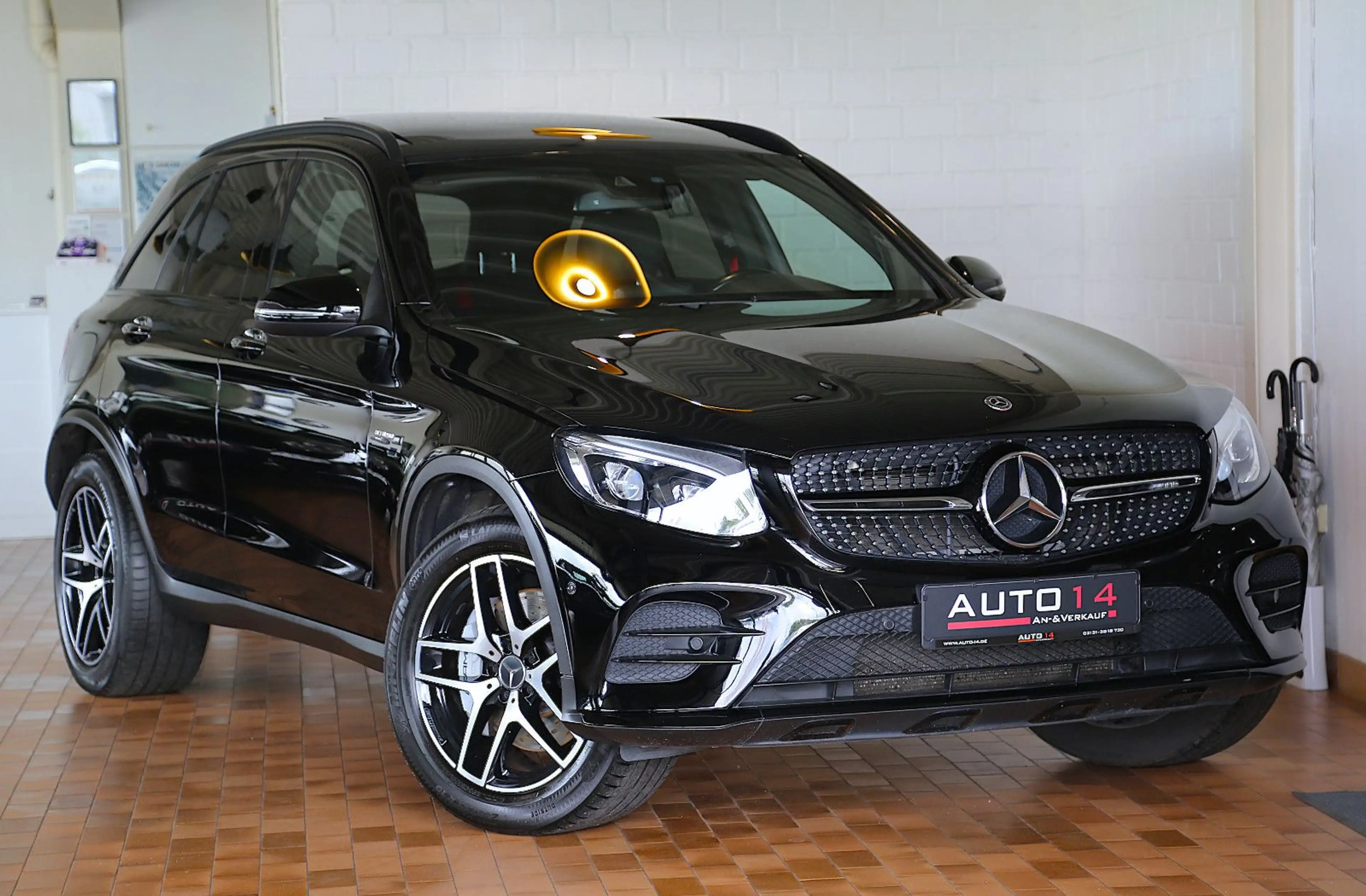Mercedes-Benz GLC 43 AMG Night 4M Panorama AHK Airmatic Kamera — photo 4