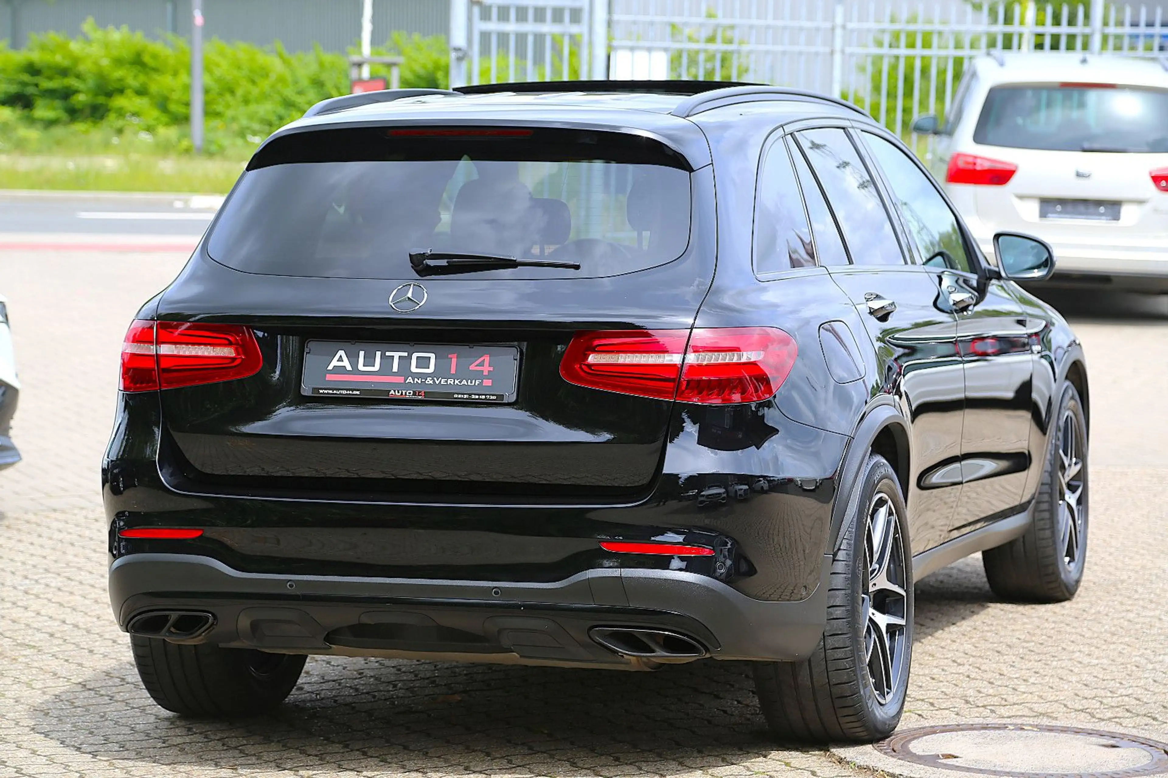 Mercedes-Benz GLC 43 AMG Night 4M Panorama AHK Airmatic Kamera — photo 15