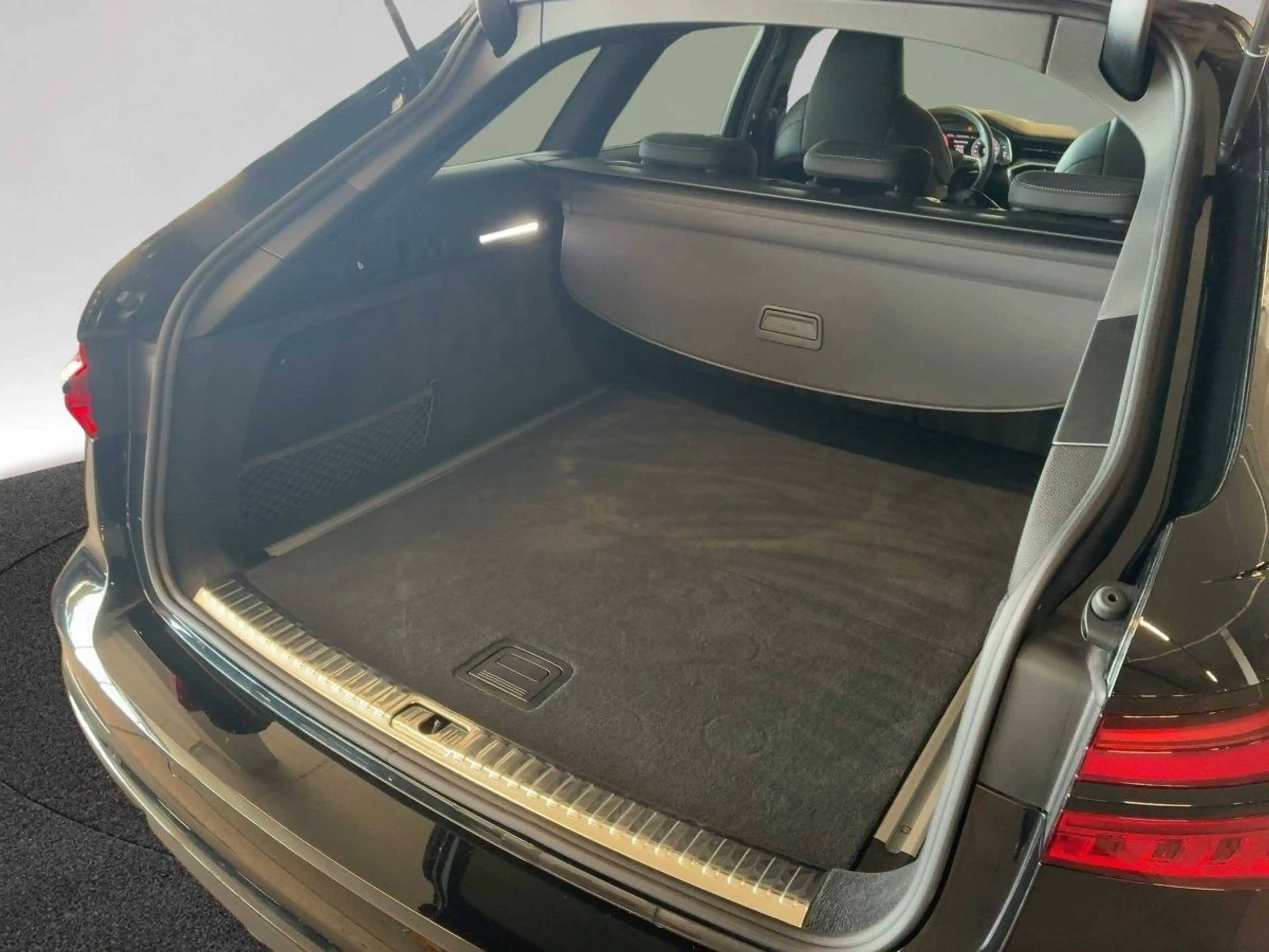 Audi S6 TDI quattro tiptronic Navi VC+ HUD Matr — photo 10