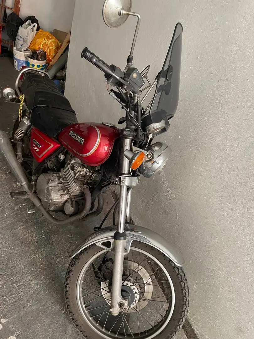 Suzuki GN 250 Rot - 1