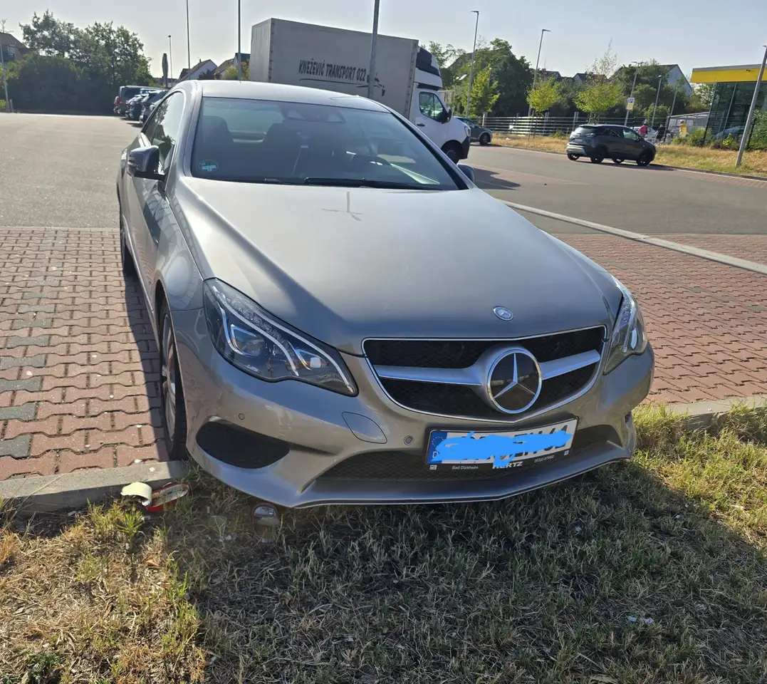 Mercedes-Benz E 300