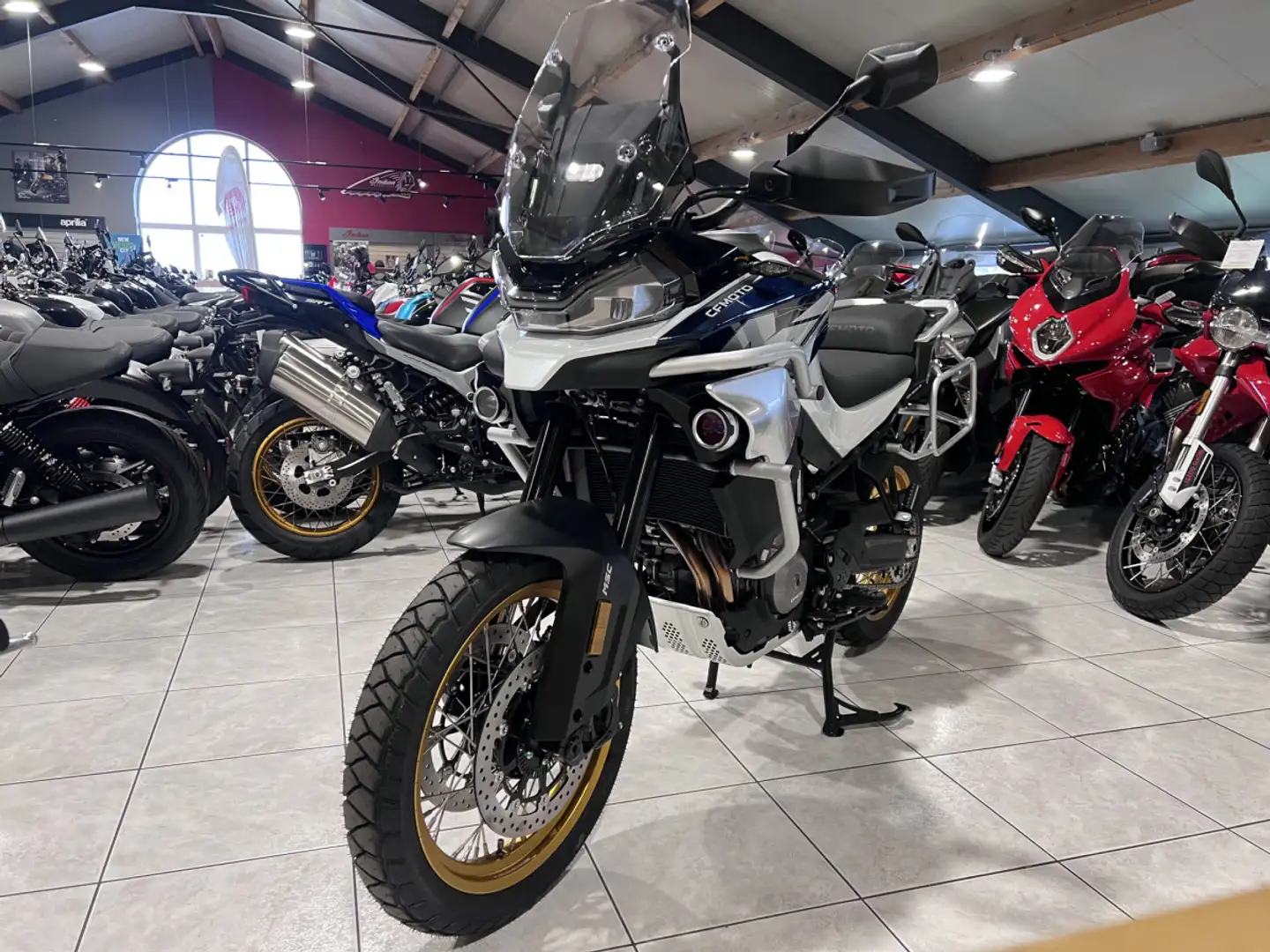 CFMOTO 800 MT EXPLORER Alb - 2