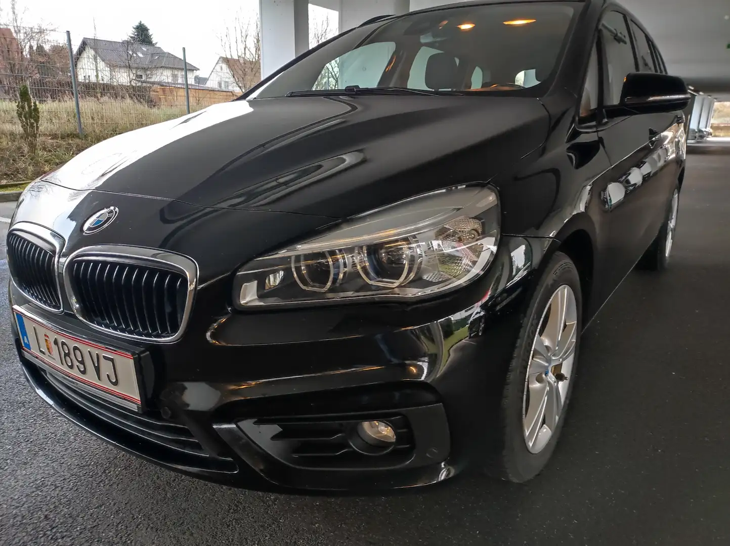BMW 216 216d Gran Tourer Schwarz - 2