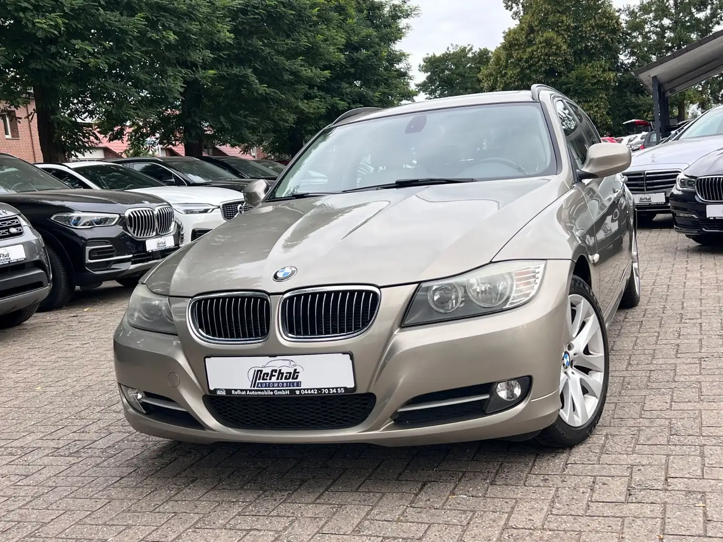 BMW 320 Touring 320d*PANO*NAVI*SHZ*TEMPOMAT* Gold - 1