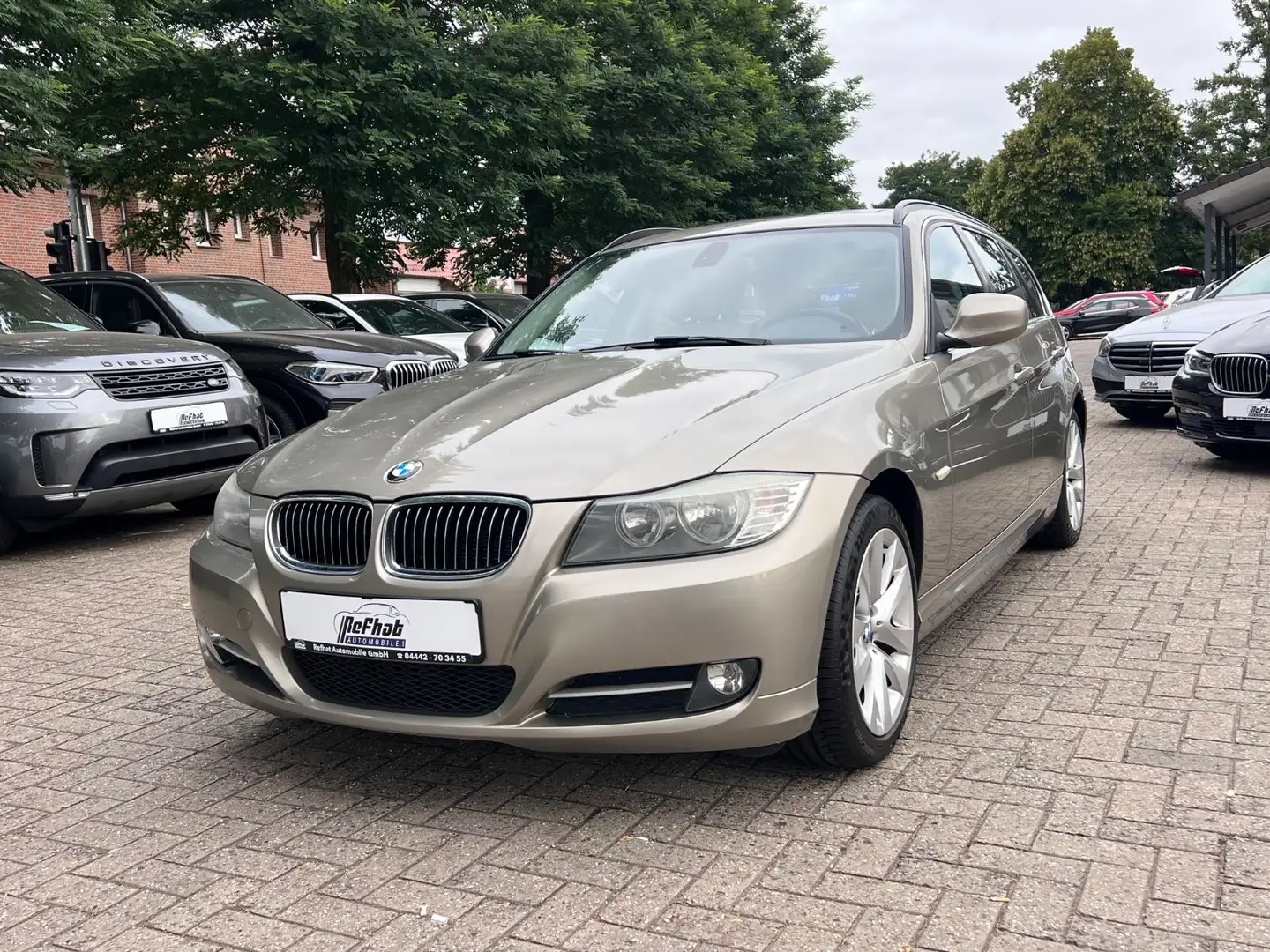 BMW 320 Touring 320d*PANO*NAVI*SHZ*TEMPOMAT* Gold - 2