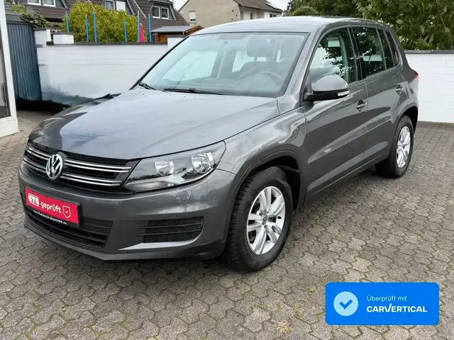 Volkswagen Tiguan Trend & Fun *SHZ*PDC*Navi*