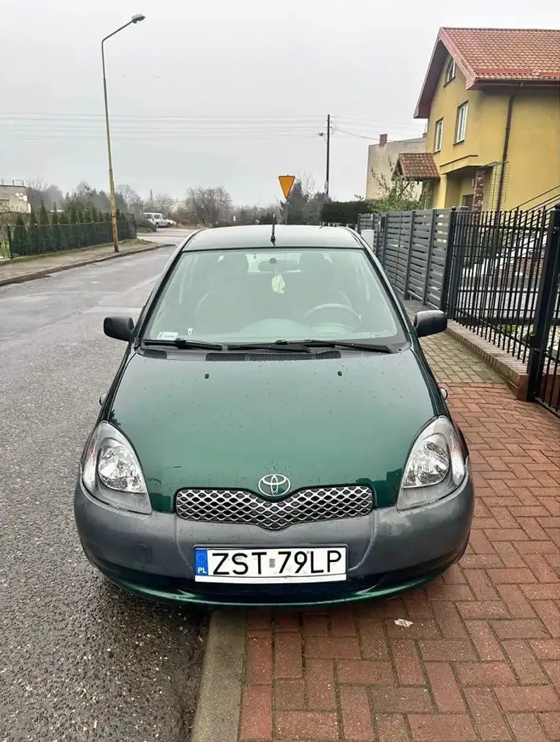 Toyota Yaris 1.0 linea luna Zöld - 1