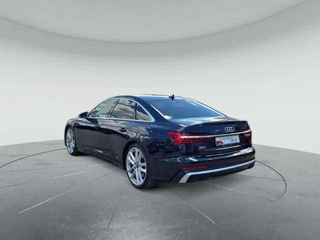 Audi S6 view 3