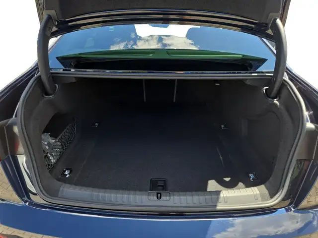 Audi S6 view 14