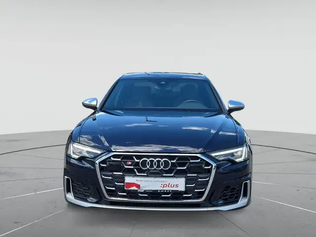 Audi S6 view 2