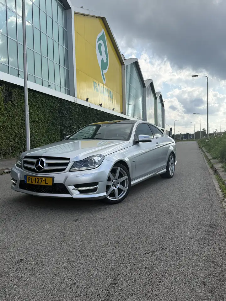 Mercedes-Benz C 180