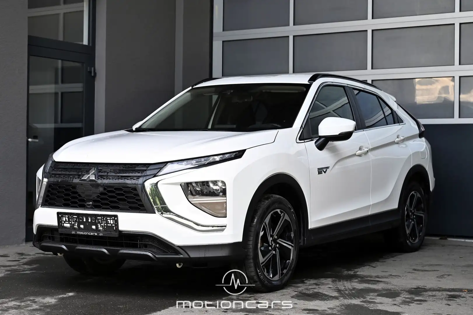 Mitsubishi Eclipse Cross 2.4 PHEV INVITE AUTO 4WD Pickerl NEU Weiß - 1