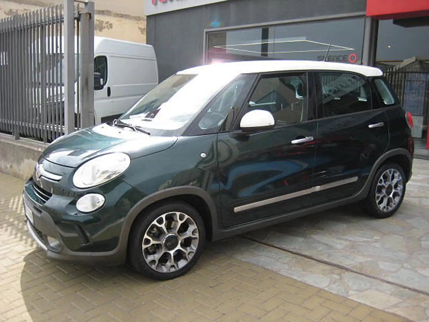 Fiat 500L 1.6 Multijet 120 CV Cross Verde - 2
