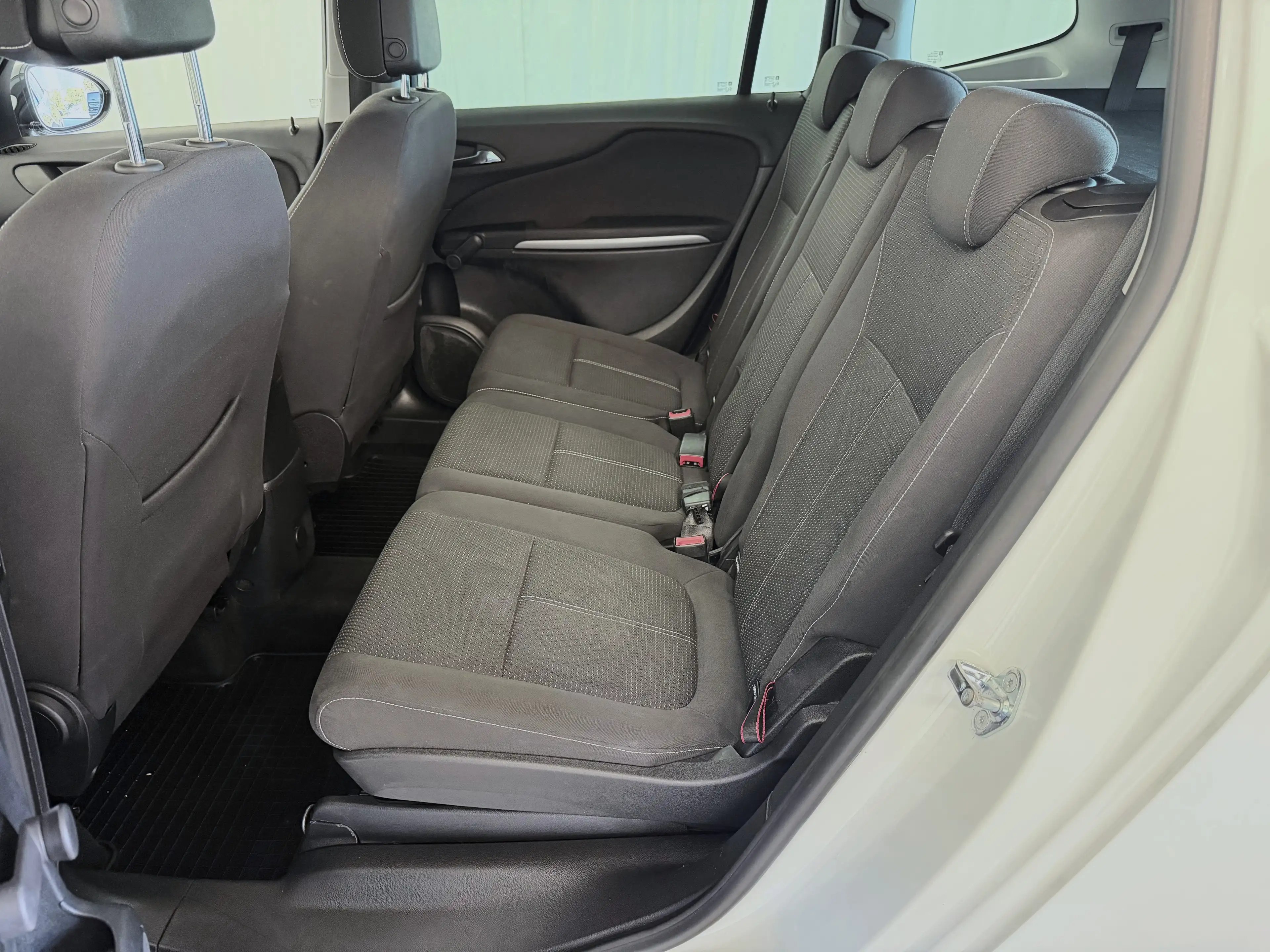 Opel Zafira Tourer 1.4 Turbo Edition ecoflex *7-Sitzer!!!* — photo 9