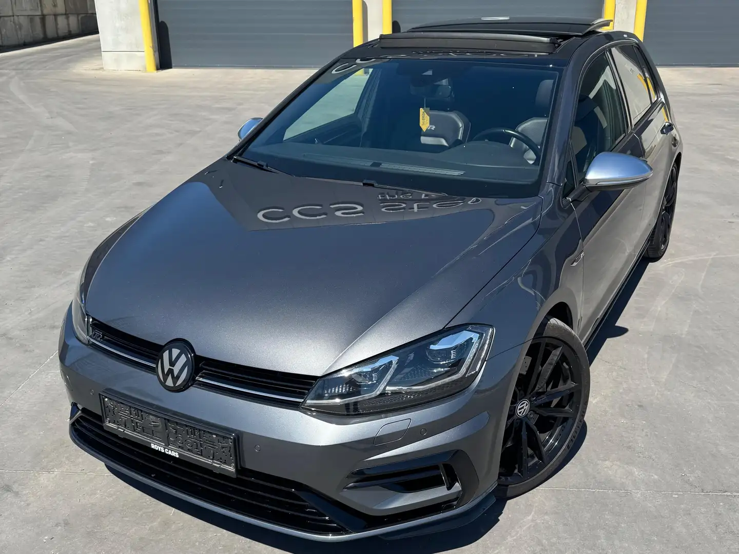 Volkswagen Golf R Grey - 2