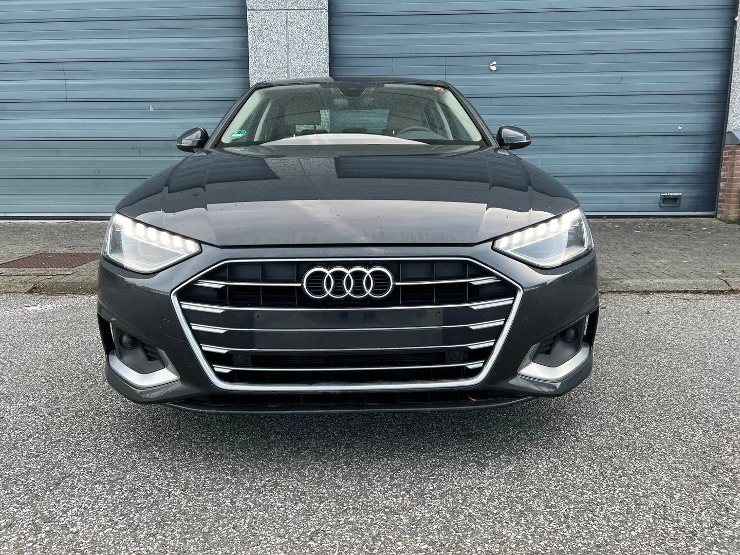 Audi A4 A4 30 TDi Business Edition Advanced S tronic Blauw - 2