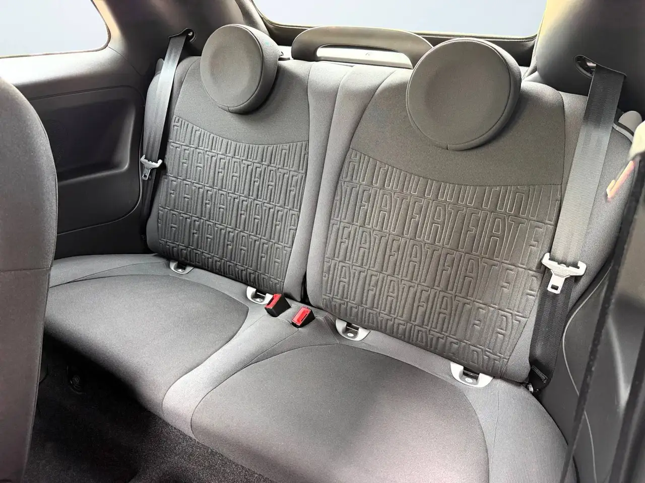 Fiat 500 1.0*HYBRID*70PK*RED*CABRIO*CARPLAY*ANDROIDAUTO*GARANTIE, миниатюра 17