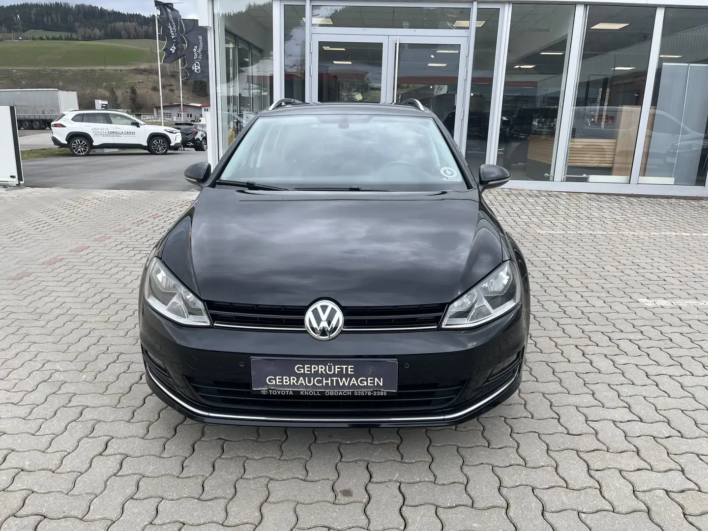 Volkswagen Golf Variant 1,6TDi Blue Motion Highline BMT Schwarz - 2