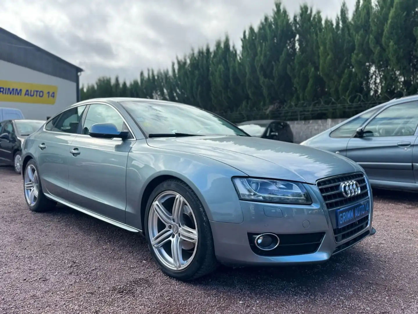 Audi A5 2.0 TDI 143 cv Attraction Multitronic Gris - 1
