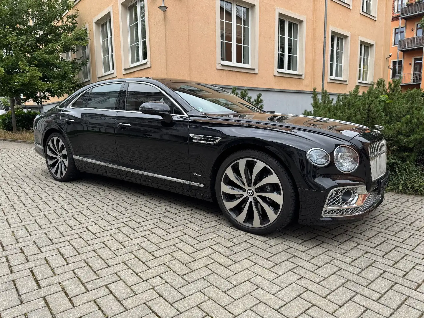 Bentley Flying Spur V8 Mulliner/Rotating/RearTV/DynamicR Schwarz - 1