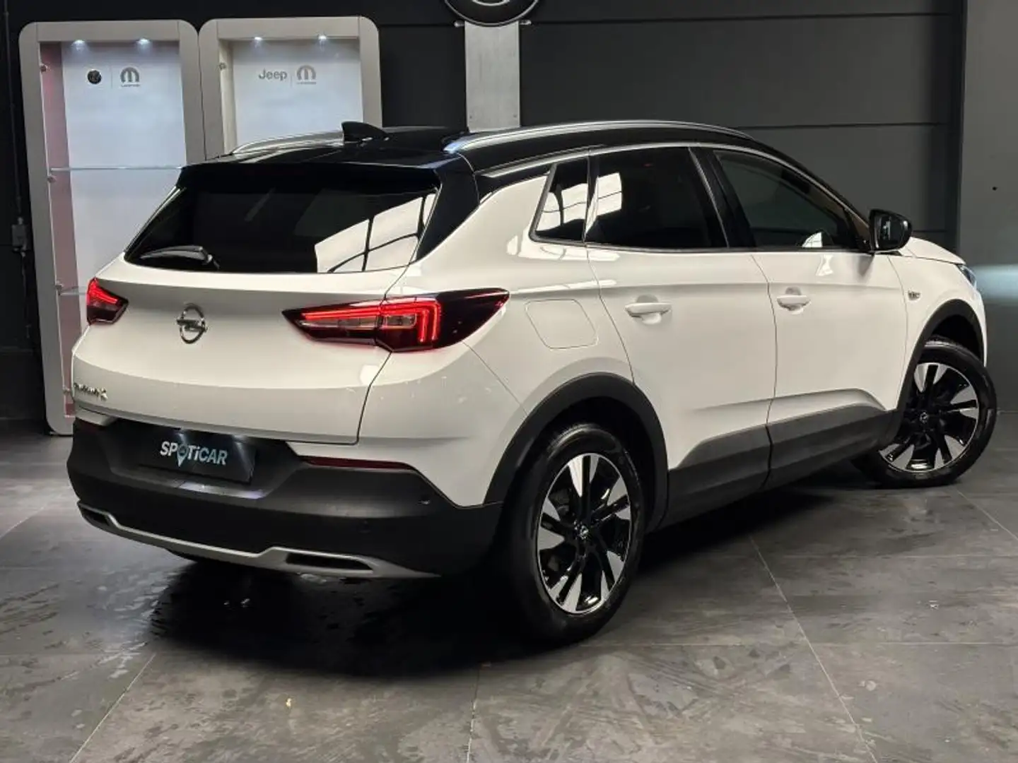 Opel Grandland X Innovation Weiß - 2