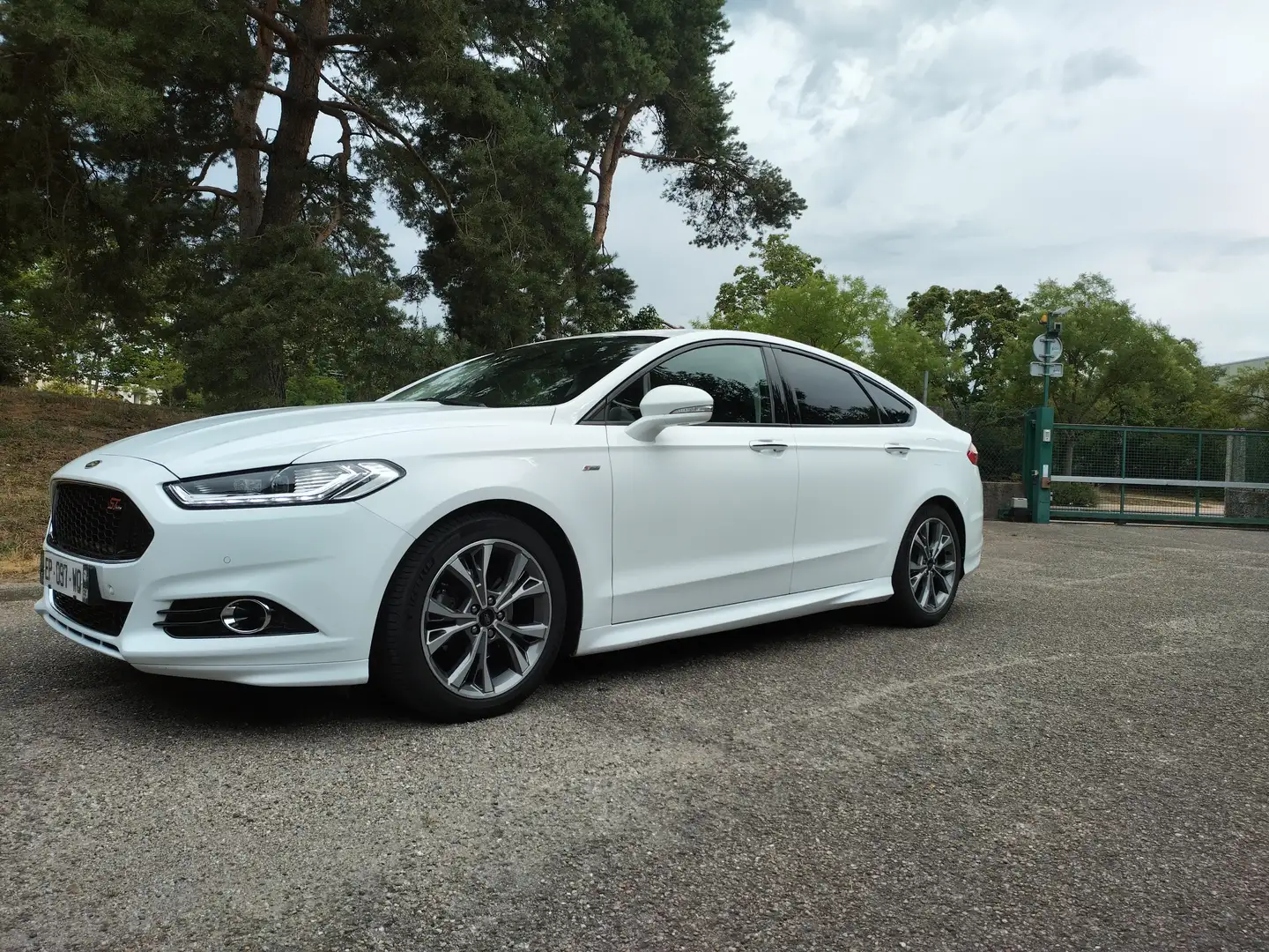 Ford Mondeo Mondeo 2.0 TDCi 180 PowerShift ST-Line Blanc - 1
