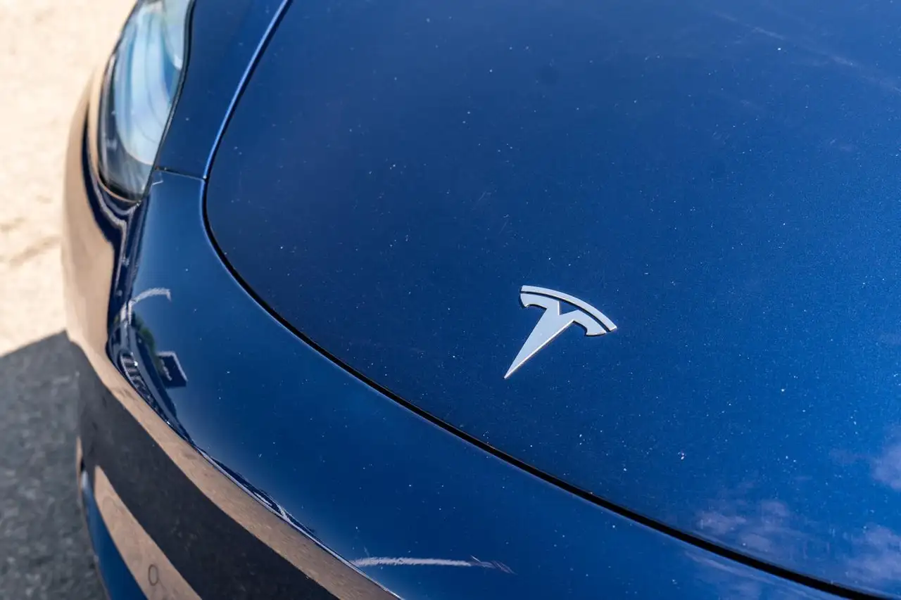Tesla Model 3 fotografie Tesla Model 3