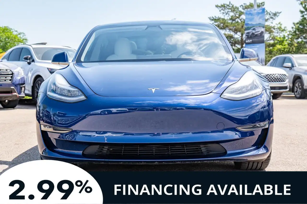 Tesla Model 3 fotografie Tesla Model 3