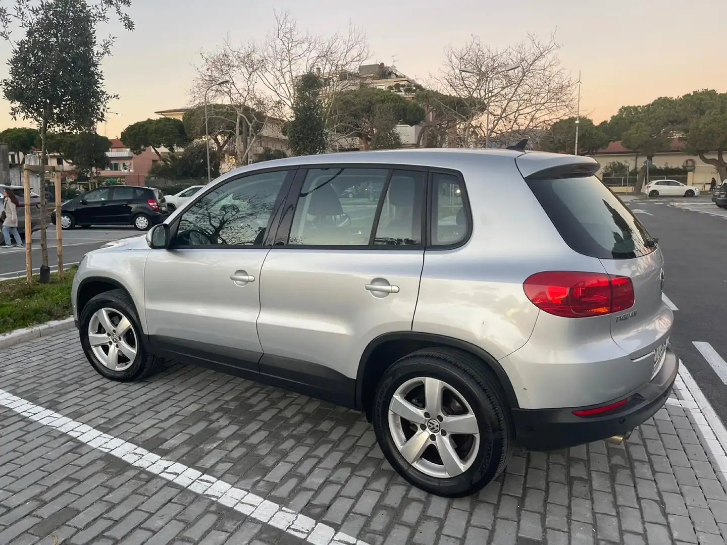 Volkswagen Tiguan 2.0 tdi bm Trend&Fun+ 110cv - 2