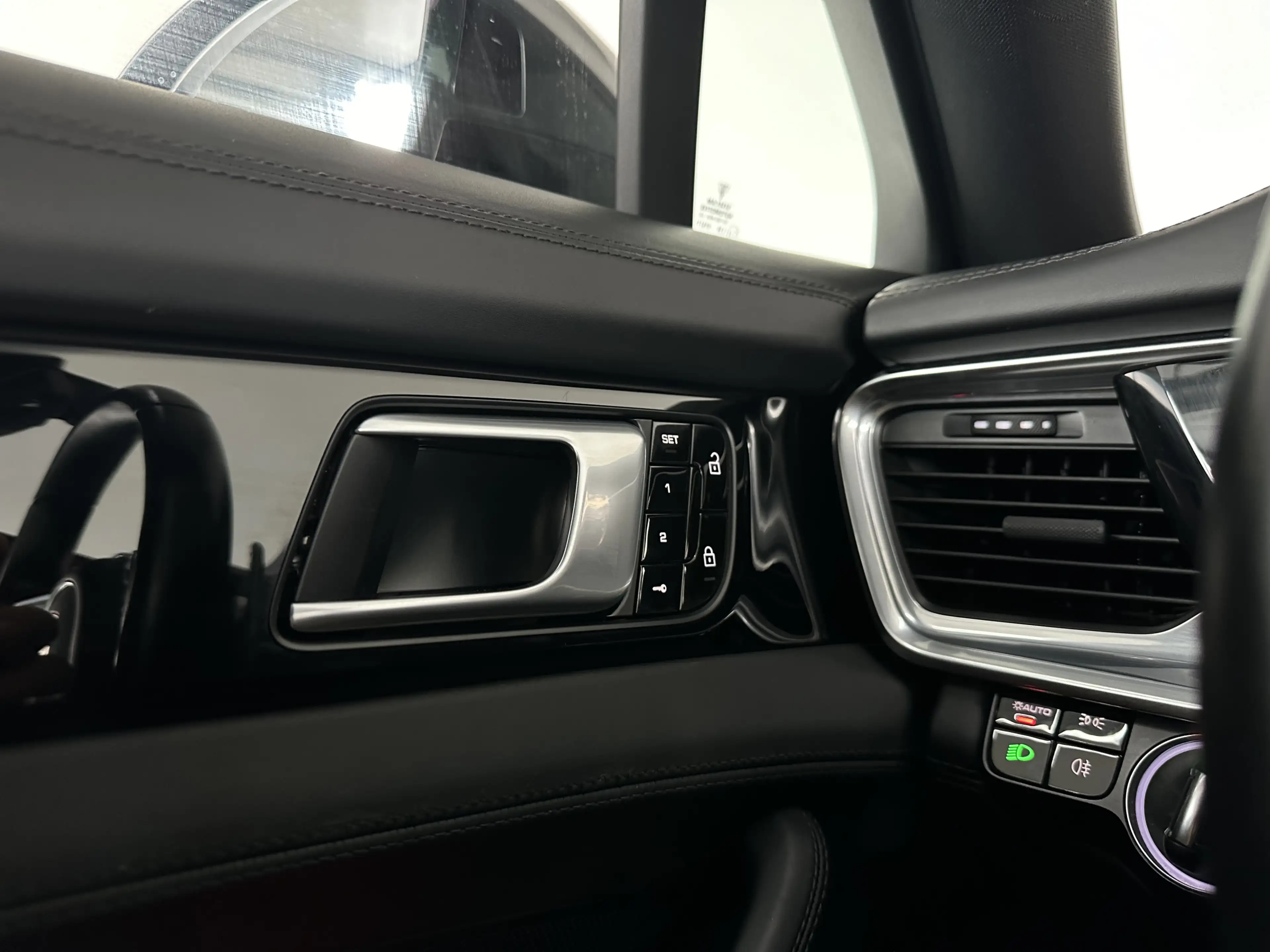 Porsche Panamera SPORT TURISMO 4 E-HYBRID *APPROVED10 26 — photo 14