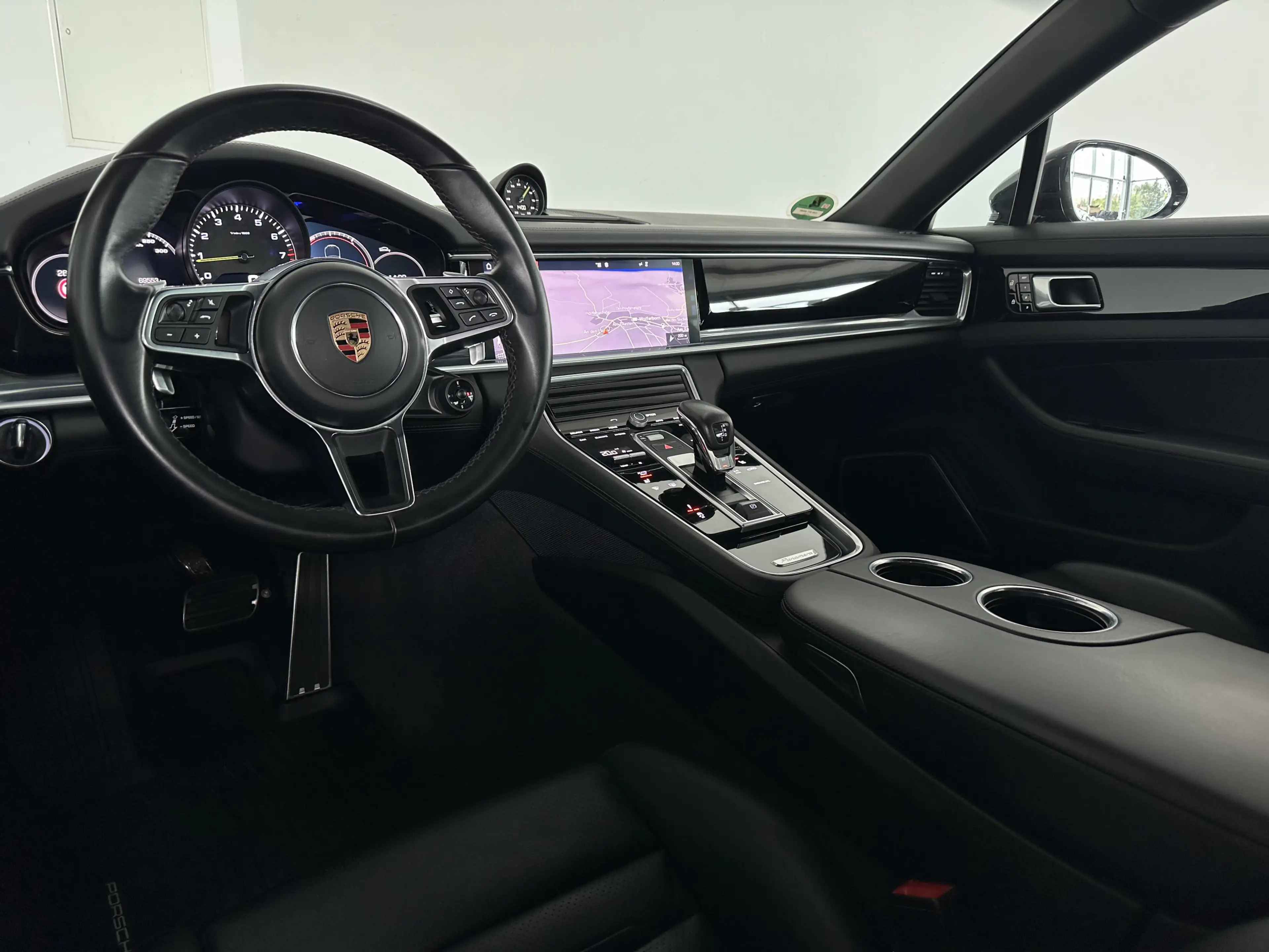 Porsche Panamera SPORT TURISMO 4 E-HYBRID *APPROVED10 26 — photo 11