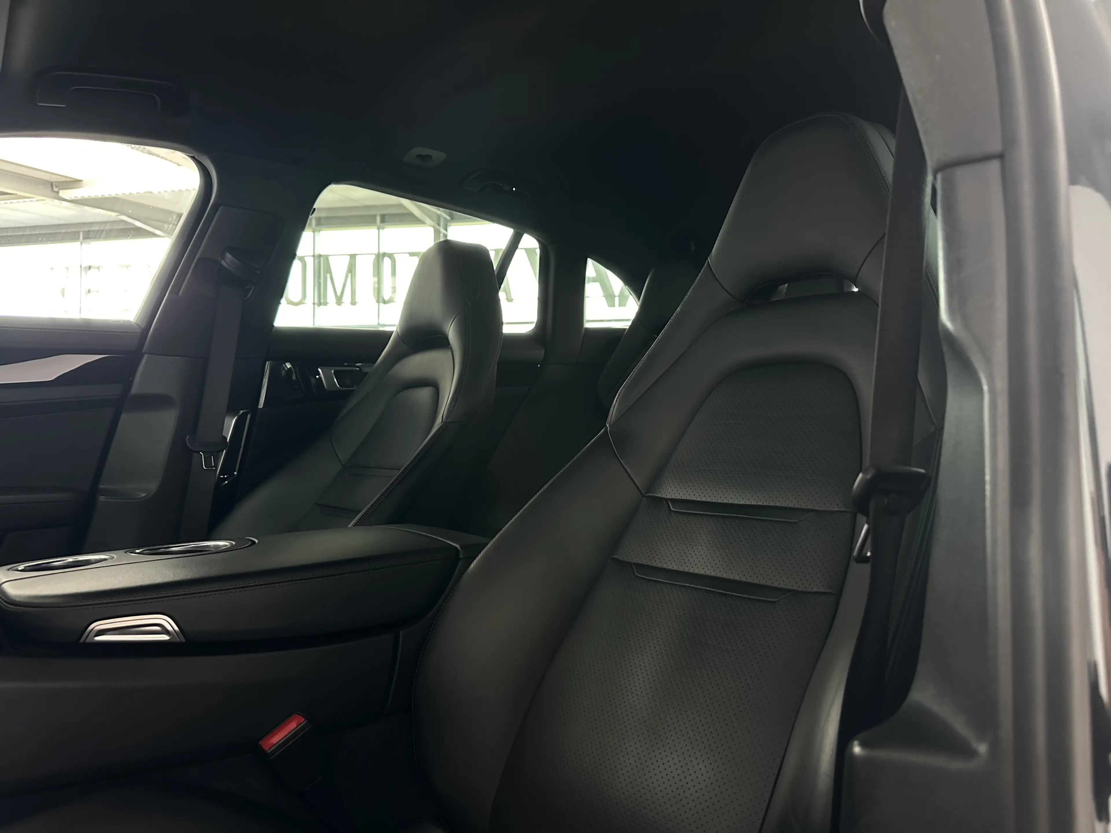 Porsche Panamera SPORT TURISMO 4 E-HYBRID *APPROVED10 26 — photo 12