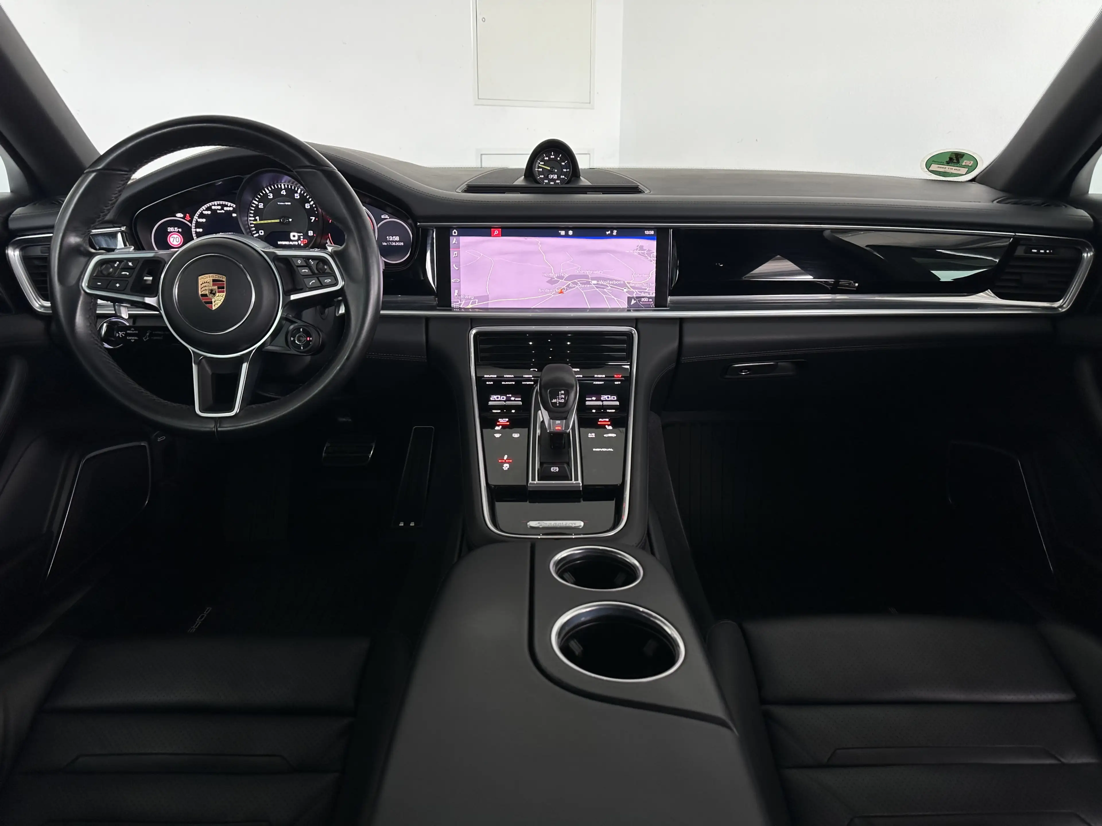 Porsche Panamera SPORT TURISMO 4 E-HYBRID *APPROVED10 26 — photo 10