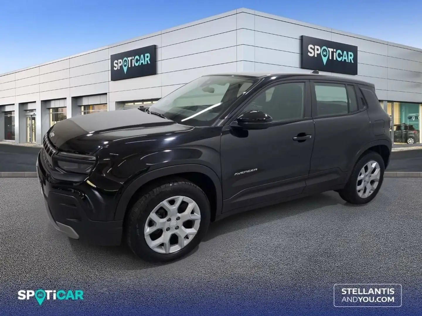 Jeep Avenger 1.2 Altitude 74KW Noir - 1