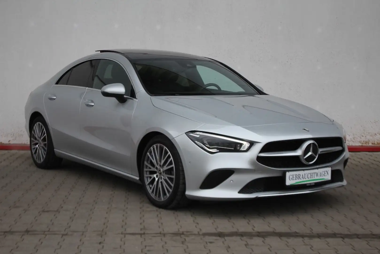 Mercedes-Benz CLA 200 d Coupé Cp. Progressive WideScreen 458 Argent - 1