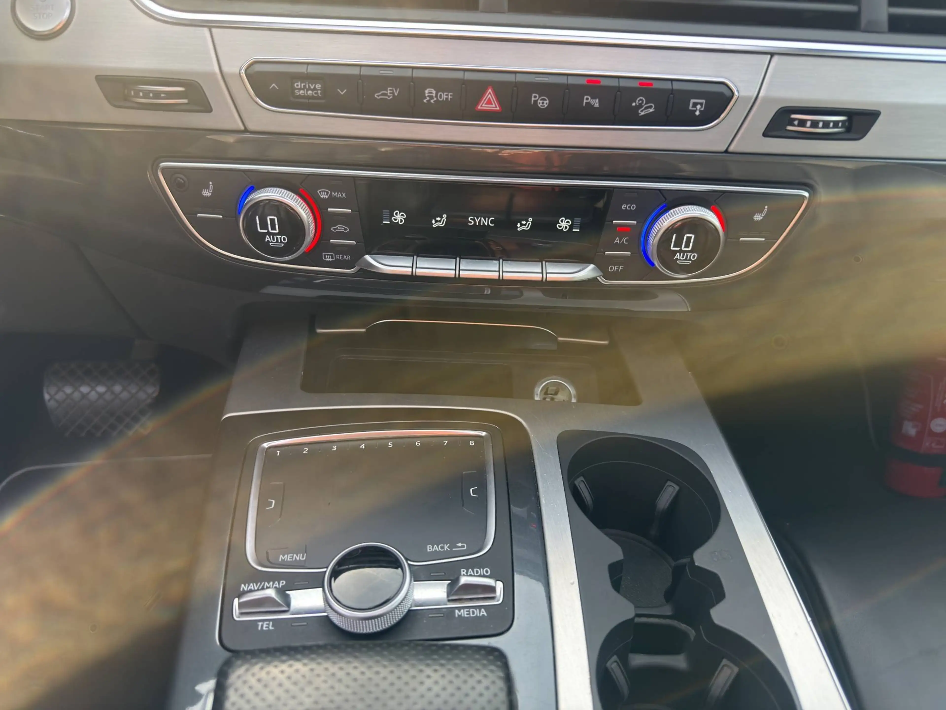 Audi Q7 e-tron Q7 e-tron 3.0 TDi V6 Quattro e-tron Tiptronic (275 kW) — photo 16