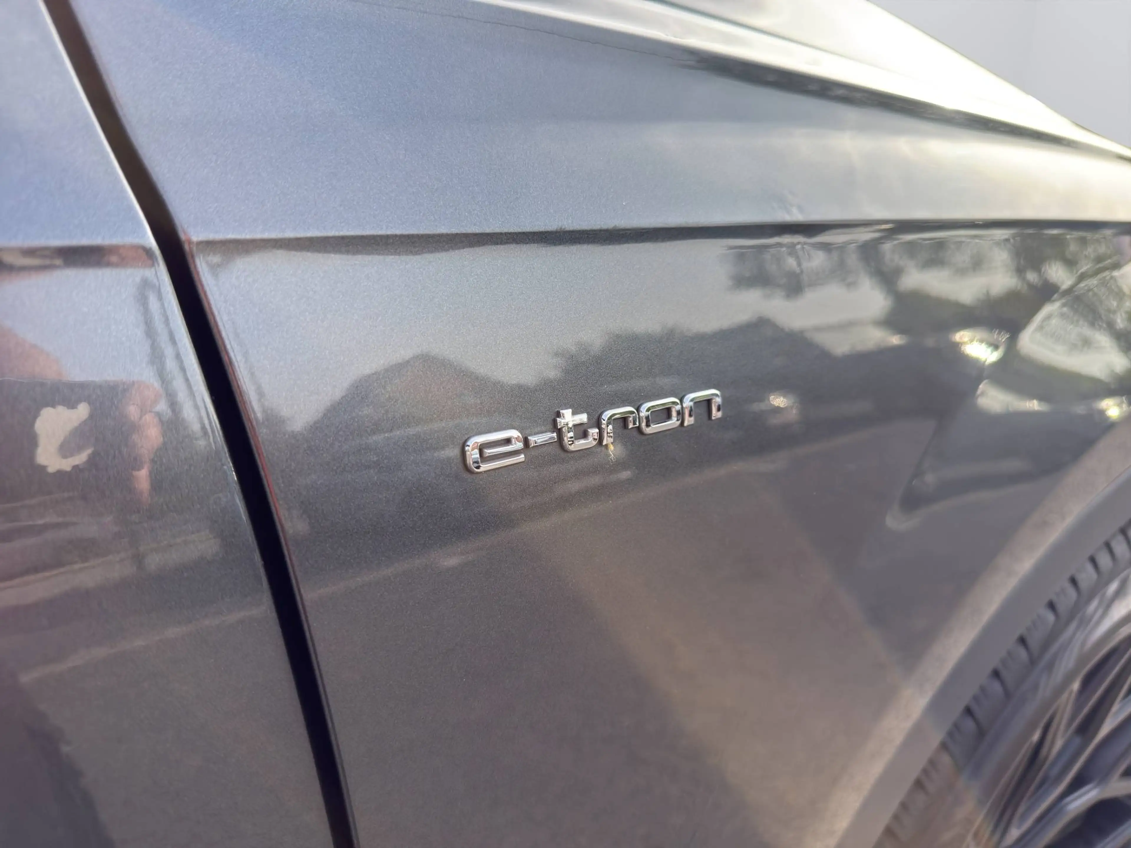 Audi Q7 e-tron Q7 e-tron 3.0 TDi V6 Quattro e-tron Tiptronic (275 kW) — photo 23
