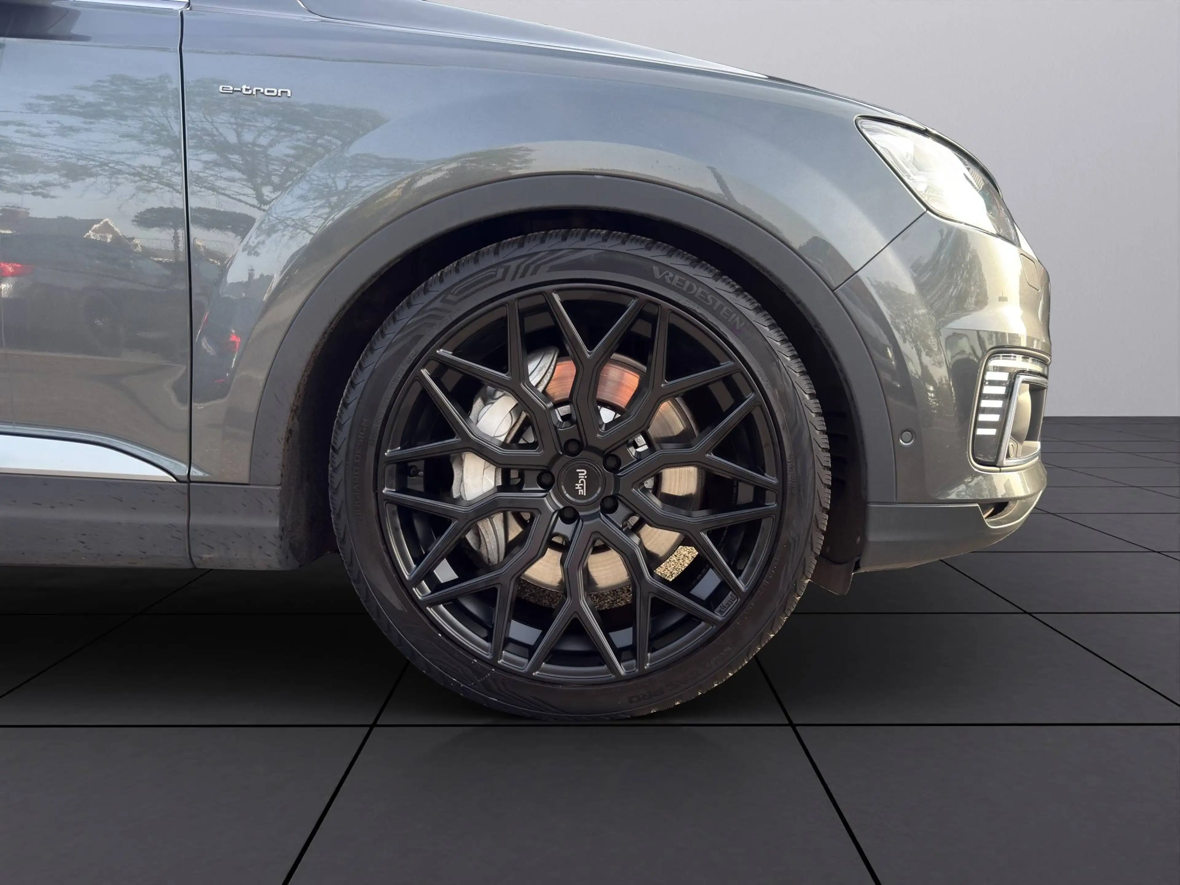 Audi Q7 e-tron Q7 e-tron 3.0 TDi V6 Quattro e-tron Tiptronic (275 kW) — photo 24
