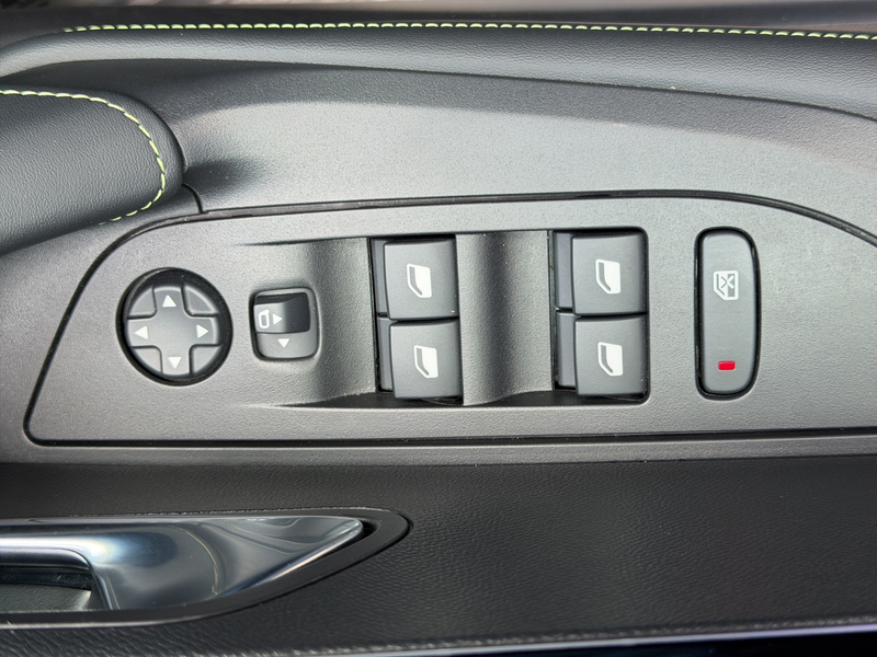 Peugeot 2008 GT 1.2 PureTech 130|Carplay|Camera|Stoelverw|Adapt — photo 8